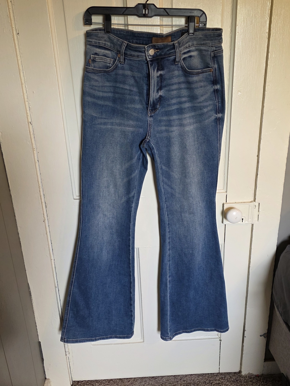 Judy Blue Flare Jeans in Medium Blue Size 13